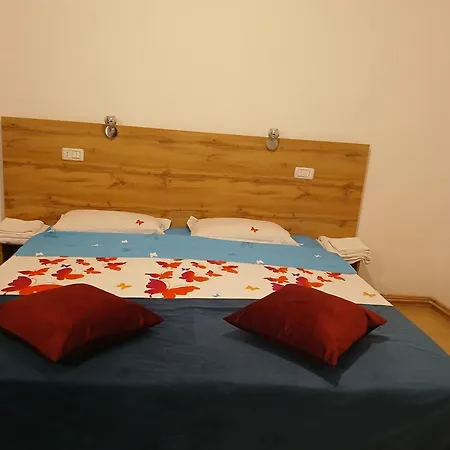 Homestay Center Walk Bucharest
